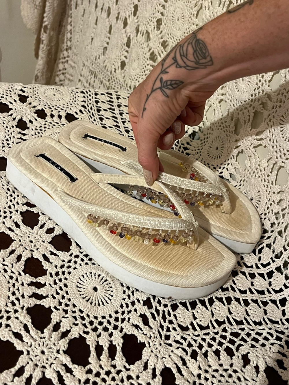 Esny 90s sequin beaded boho flip flops foam platform Y2K size 7